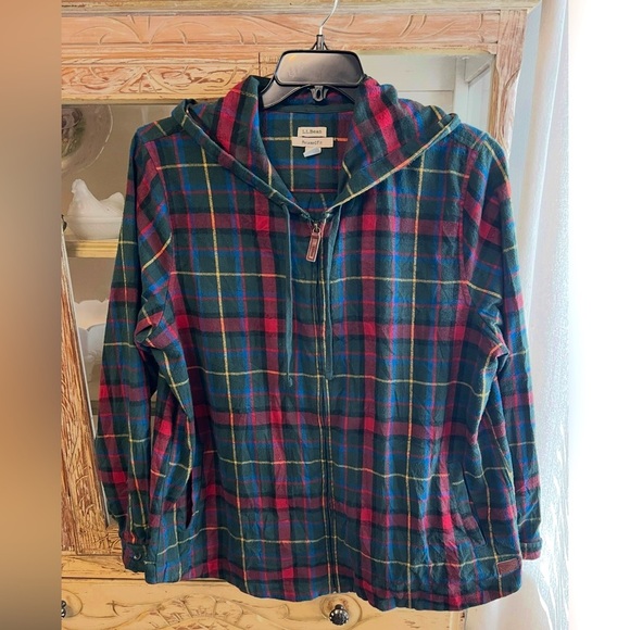 L.L. Bean Womens XL Multicolor Plaid Flannel Relaxed Hoodie - Picture 1 of 6